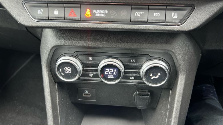 Dacia Sandero Stepway 1.0 TCe Prestige 5dr Petrol Hatchback